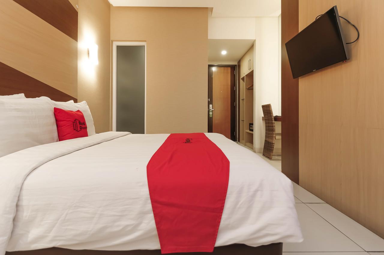 Reddoorz Near Roxy Hotel Jakarta Kültér fotó